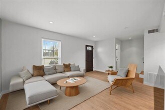 3500 Alpine Cir in Austin, TX - Building Photo - Building Photo