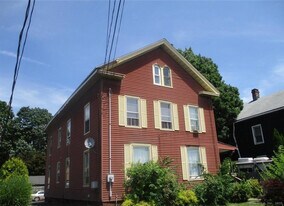 281 Hanover St in Meriden, CT - Building Photo