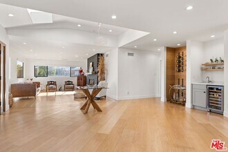 8547 Shoup Ave in Los Angeles, CA - Building Photo - Building Photo