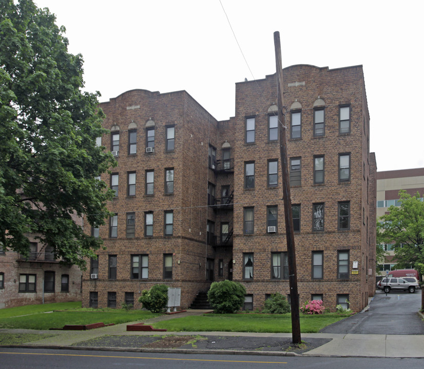 60 Prospect Ave Apartments in Hackensack, NJ - Building Photo