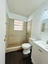 1110 W Fay St in Edinburg, TX - Foto de edificio - Building Photo