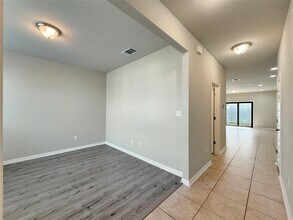 2145 Arendale Dr in Leander, TX - Building Photo - Building Photo