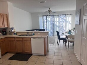 2568 Maneshaw Ln in Kissimmee, FL - Building Photo - Building Photo