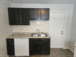 9332 Lamont St in Livonia, MI - Building Photo - Building Photo