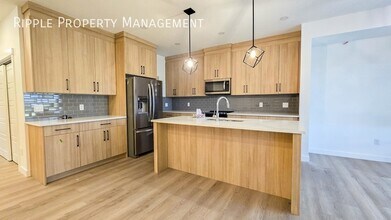 159 Sandpiper Bend in Chestermere, AB - Building Photo - Building Photo