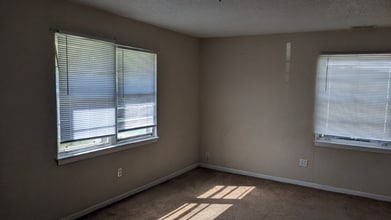 4822 Woodend Ave in Kansas City, KS - Building Photo - Building Photo