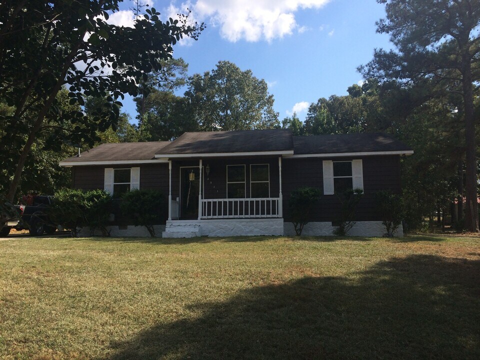 3511 Mary Dr in Oxford, AL - Building Photo
