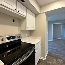 8033 Cedar Glen Dr in Charlotte, NC - Building Photo - Building Photo