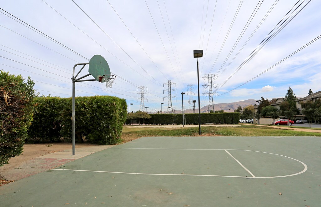 Durham Greens Apartments in Fremont, CA