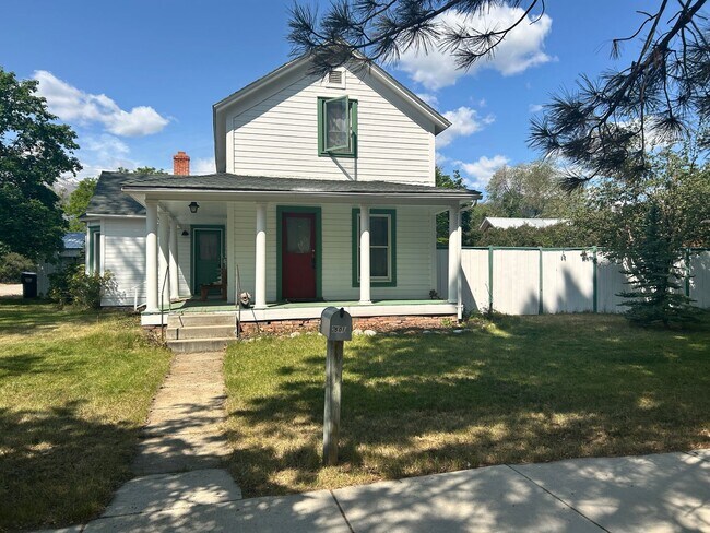 501 N 4th St in Hamilton, MT - Building Photo - Building Photo