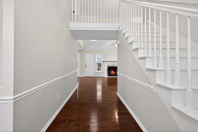 1010 Trail Stream Way in Knightdale, NC - Building Photo - Building Photo