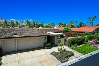 14 McGill Dr in Rancho Mirage, CA - Building Photo - Building Photo