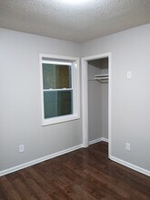 430 Pickett Rd in Memphis, TN - Foto de edificio - Building Photo