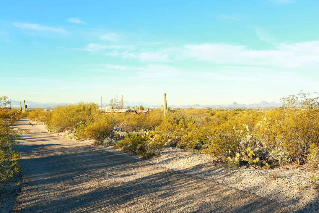 3700 S Old Spanish Trl in Tucson, AZ - Building Photo