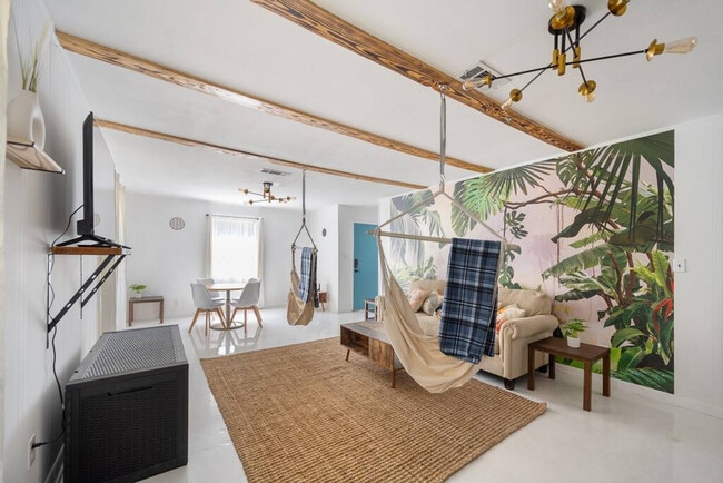 2001 N 61st Ave, Unit ID1354818P in Pensacola, FL - Foto de edificio - Building Photo