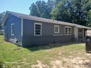1108 Raney Dr in Longview, TX - Building Photo - Building Photo