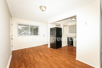 5619 Shady Oak St in Dayton, OH - Building Photo - Building Photo