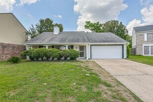 17910 Great Glen Dr in Houston, TX - Building Photo