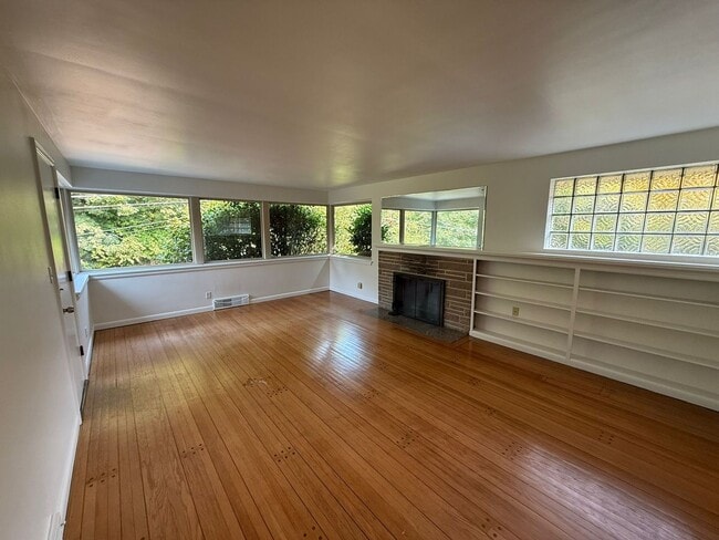 3535 43rd Ave W in Seattle, WA - Building Photo - Building Photo
