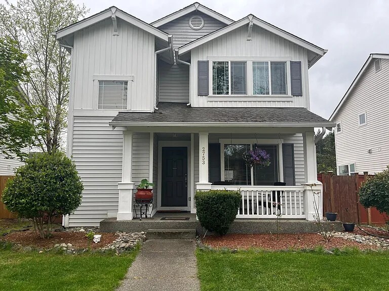 2753 McNeil St in Dupont, WA - Building Photo