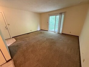 4130 N Rochelle Ln in Peoria, IL - Building Photo - Building Photo