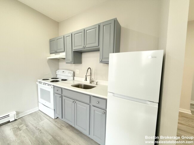 property at 9 Ruggles St