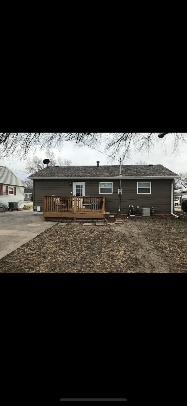 2414 W 5th St in Hastings, NE - Building Photo - Building Photo