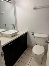 6200 NE 22nd Way in Fort Lauderdale, FL - Building Photo - Building Photo