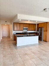 341 Bay Colony Dr N in Juno Beach, FL - Building Photo - Building Photo