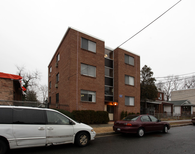 Wilson Apartments in Washington, DC - Building Photo - Building Photo