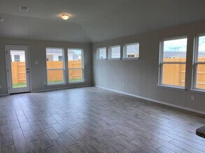 124 Trailside Ln in Bastrop, TX - Building Photo - Building Photo
