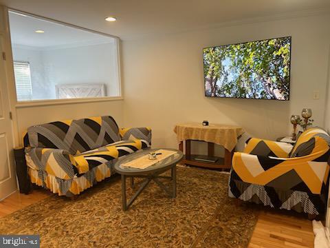 property at 6167 Cinnamon Ct