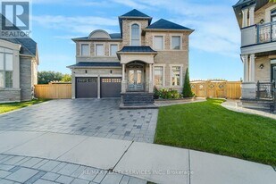 66 Hanbury Cres in Brampton, ON - Building Photo