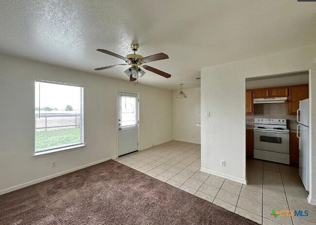 1401 Chips Dr