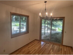 14810 Lloyds Dr in Minnetonka, MN - Building Photo - Building Photo