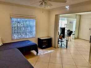6435 Bay Club Dr in Fort Lauderdale, FL - Building Photo - Building Photo