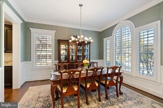 1604 Colonial Ln in McLean, VA - Building Photo - Building Photo