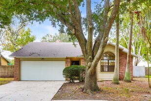 2232 Alderney Ct in Middleburg, FL - Building Photo