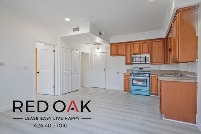 property at 8747 Sepulveda Blvd