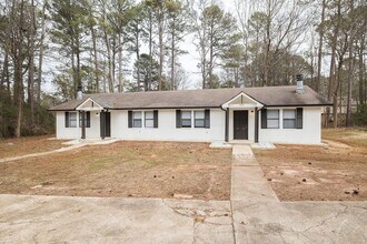 1717 Cedar Shoals Dr in Athens, GA - Building Photo - Building Photo
