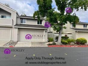 1659 Siskiyou Dr in Walnut Creek, CA - Foto de edificio - Building Photo