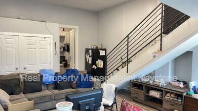 1245 Chartiers Ave in Mckees Rocks, PA - Building Photo - Building Photo