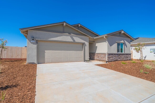 3060 Lauda Ct in Redding, CA - Building Photo - Building Photo