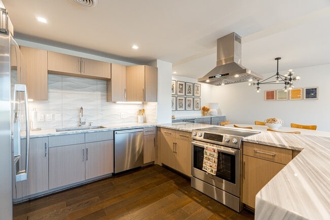 property at 2701 Westheimer Rd