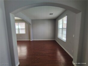 7166 Clear Range Ave in Las Vegas, NV - Building Photo - Building Photo