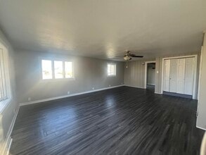 1470 S Demeter Dr in Freeport, IL - Building Photo - Building Photo