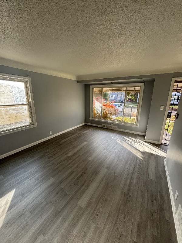 5406 Laurene St in Flint, MI - Building Photo - Building Photo