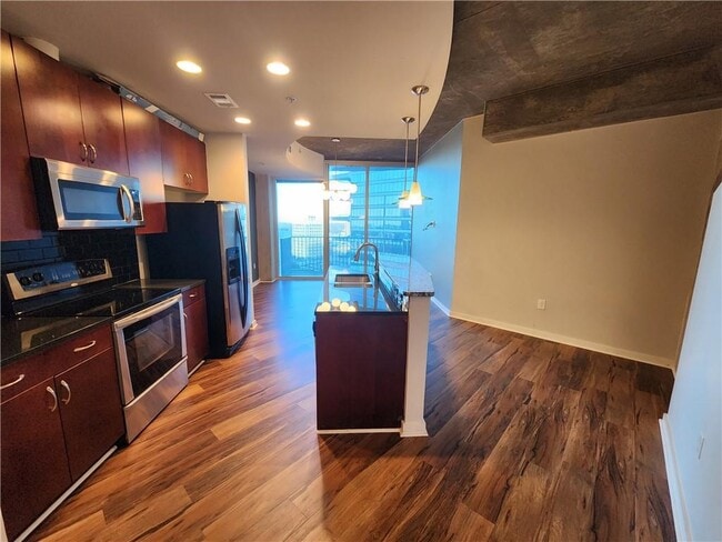 property at 400 W Peachtree St NW