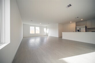 6631 Orange Daylily Ln in Katy, TX - Foto de edificio - Building Photo