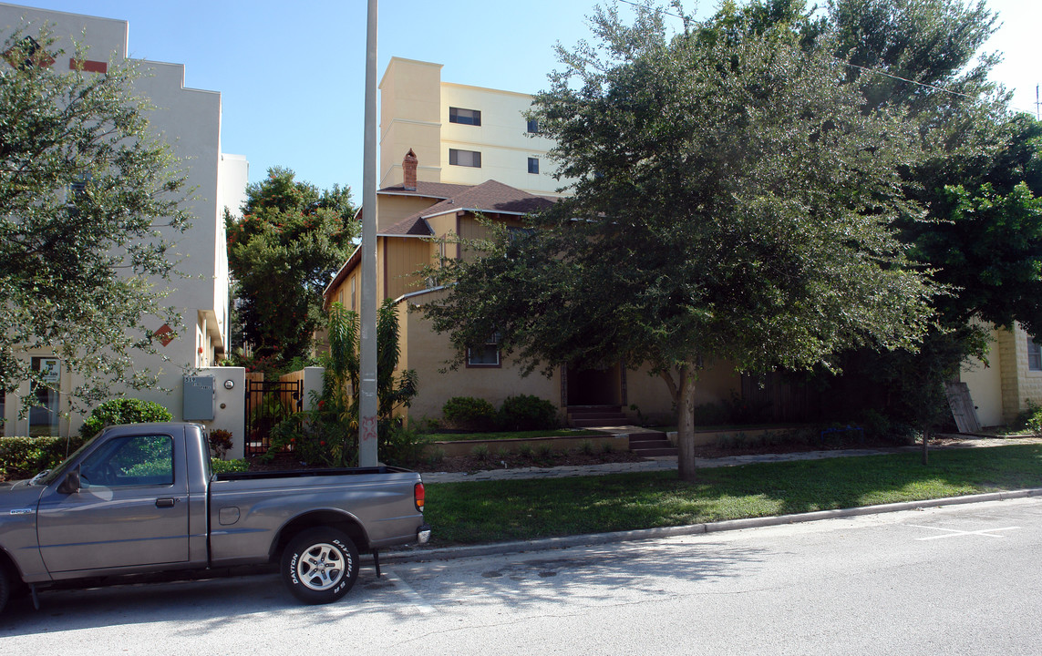 The Haynes in St. Petersburg, FL - Building Photo